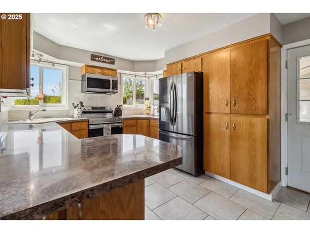 106 DIXIE Ln, Longview, WA 98632