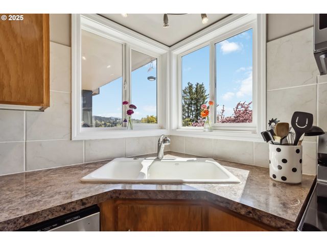 106 DIXIE Ln, Longview, WA 98632