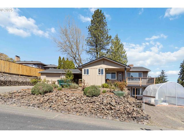 106 DIXIE Ln, Longview, WA 98632