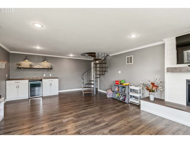 106 DIXIE Ln, Longview, WA 98632