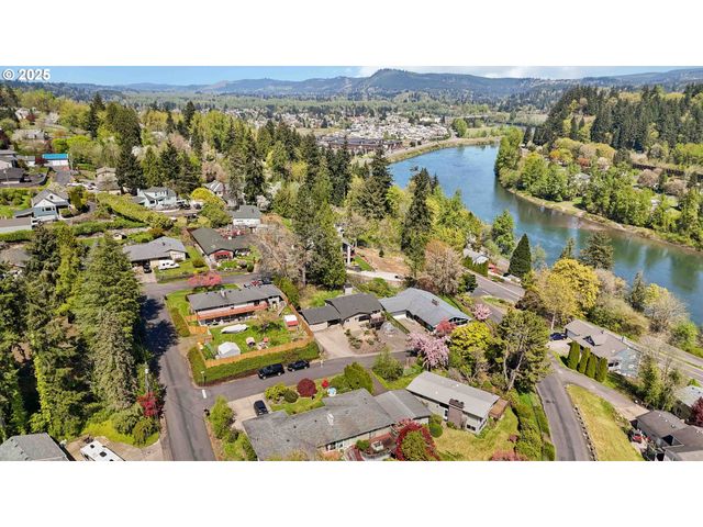106 DIXIE Ln, Longview, WA 98632