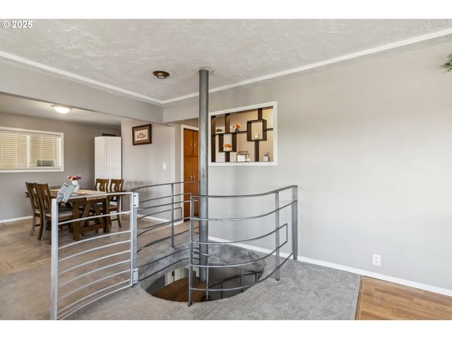 106 DIXIE Ln, Longview, WA 98632