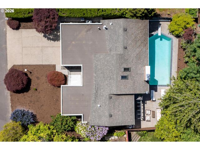 2911 Sw PLUM Ct, Portland, OR 97219