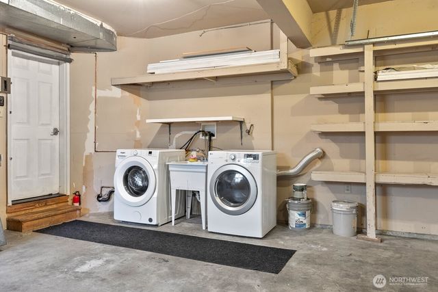 6814 119th Avenue SE, Bellevue, WA 98006