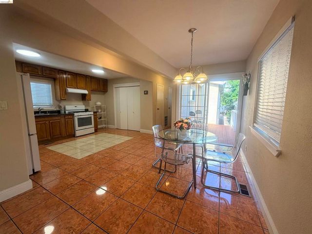 534 22Nd St, Richmond, CA 94801