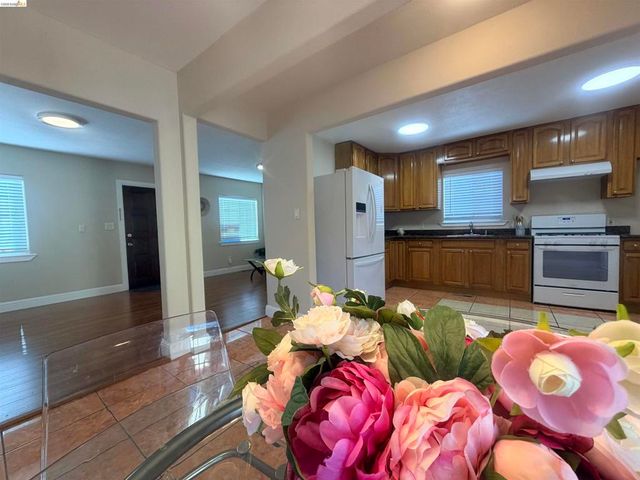 534 22Nd St, Richmond, CA 94801