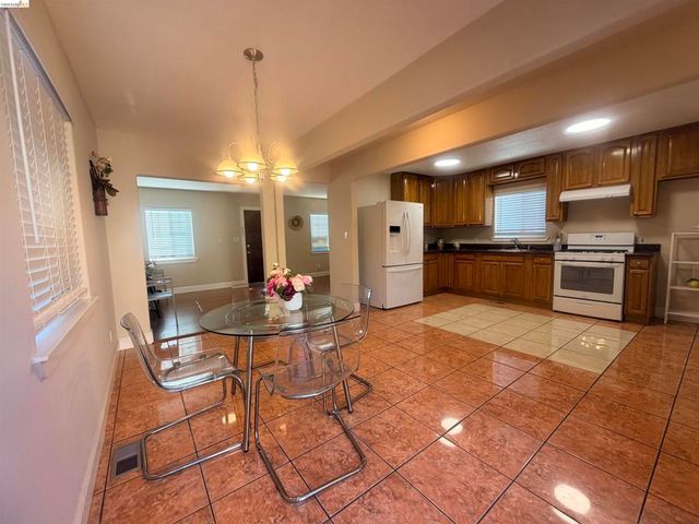 534 22Nd St, Richmond, CA 94801