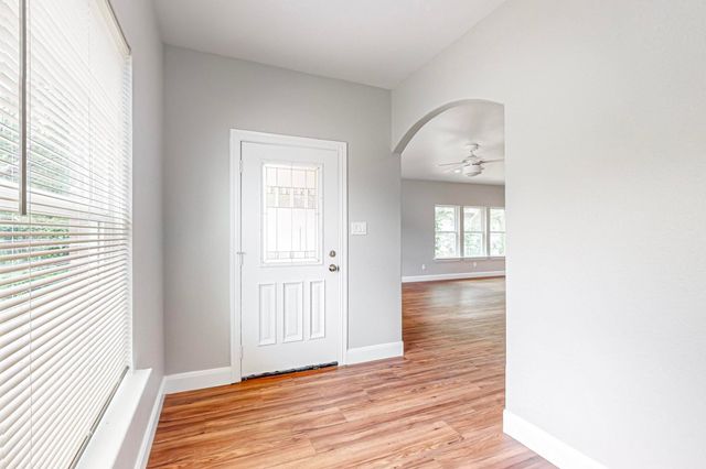 201 Dellis Street, Terrell, TX 75160