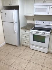 10975 SW 107th St 302, Miami, FL 33176