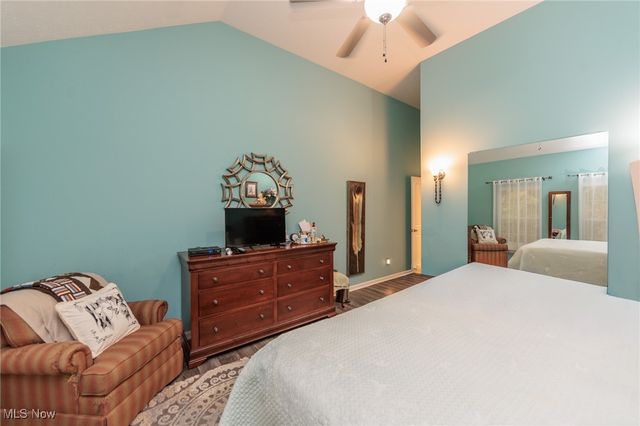 5277 Spruce Pointe Lane, Brunswick, OH 44212