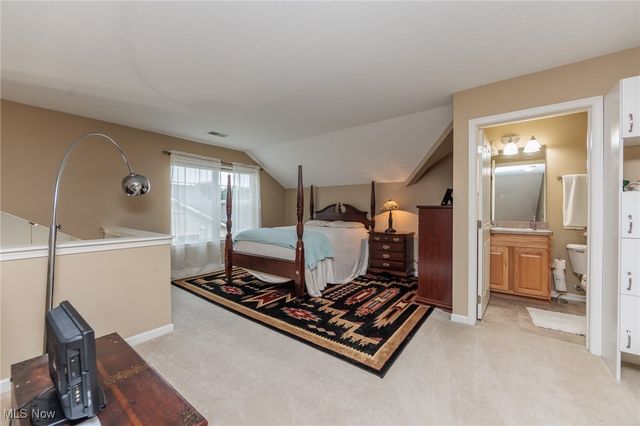 5277 Spruce Pointe Lane, Brunswick, OH 44212