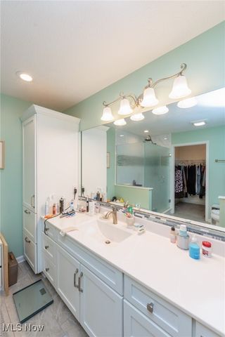 5277 Spruce Pointe Lane, Brunswick, OH 44212