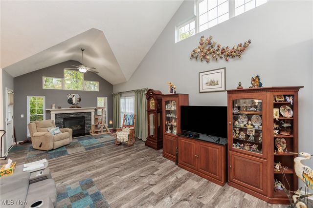 5277 Spruce Pointe Lane, Brunswick, OH 44212