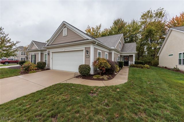 5277 Spruce Pointe Lane, Brunswick, OH 44212