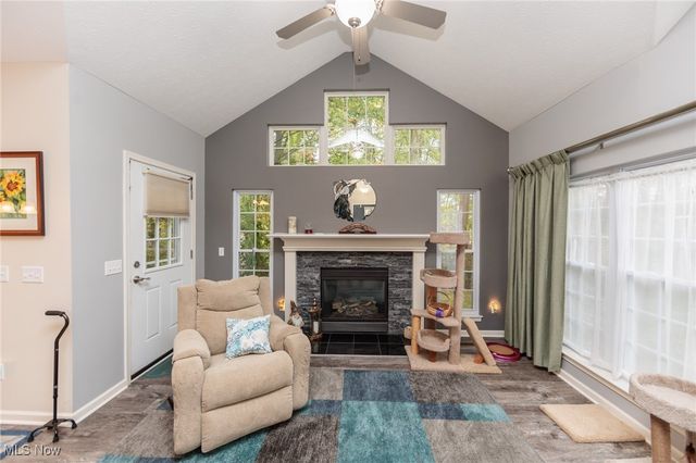 5277 Spruce Pointe Lane, Brunswick, OH 44212