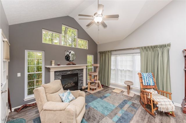 5277 Spruce Pointe Lane, Brunswick, OH 44212