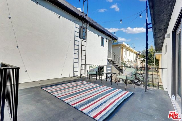 5722 Woodman Ave 4, Van Nuys (los Angeles), CA 91401