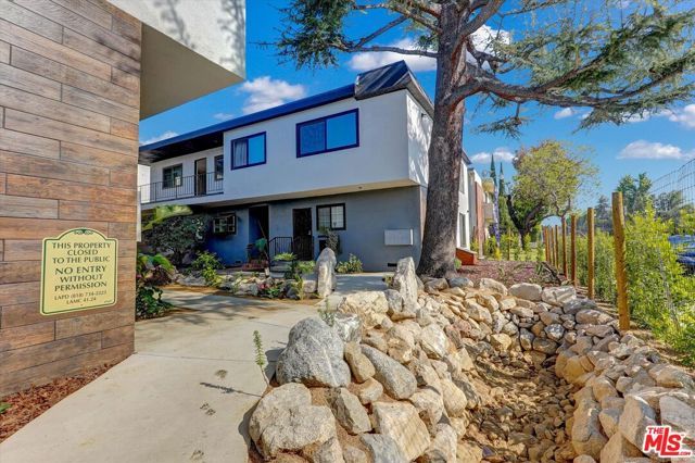 5722 Woodman Ave 4, Van Nuys (los Angeles), CA 91401