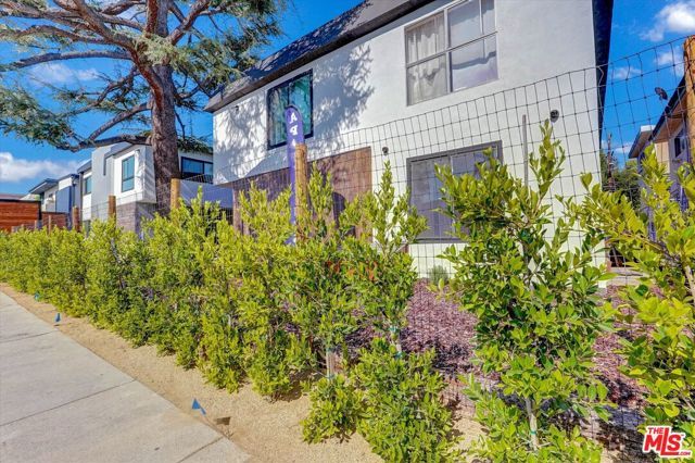 5722 Woodman Ave 4, Van Nuys (los Angeles), CA 91401