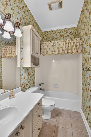 18 Beaux Rivages Drive, Shreveport, LA 71106