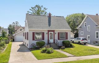 1230 MT VERNON STREET, Oshkosh, WI 54901