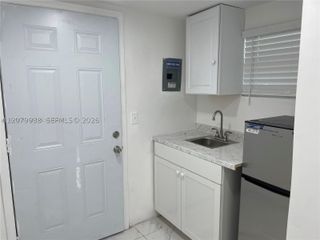 760 NE 168th St 2, North Miami Beach, FL 33162