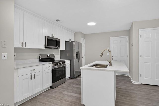 121 Sheppard DR, Williamsburg, VA 23185