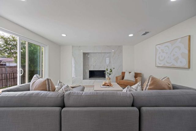 9231 Pinewood Drive, Dallas, TX 75243