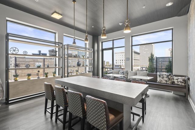51 N High Street, 607, Columbus, OH 43215