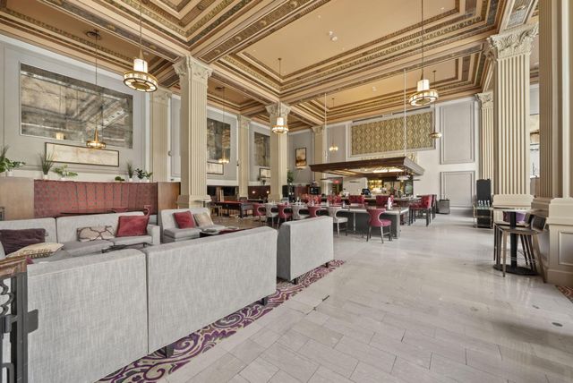 51 N High Street, 607, Columbus, OH 43215