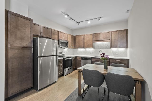 51 N High Street, 607, Columbus, OH 43215