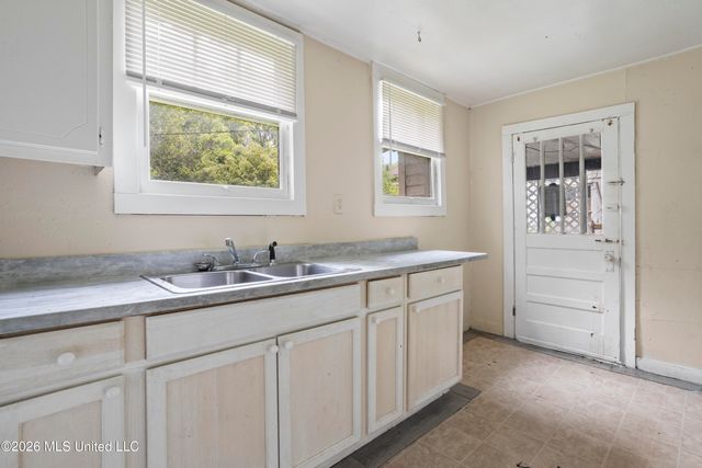 3304 W Railroad Street, Gulfport, MS 39501