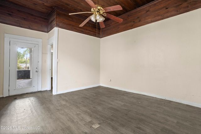 3304 W Railroad Street, Gulfport, MS 39501