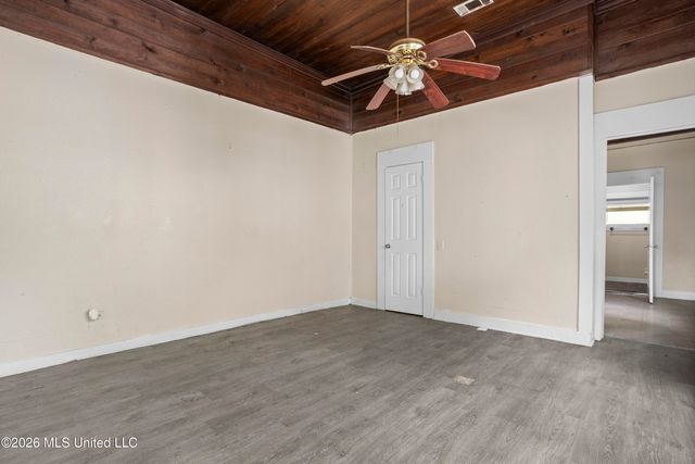 3304 W Railroad Street, Gulfport, MS 39501
