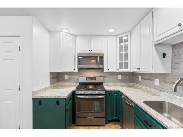 402 S County Road 129, Bennett, CO 80102