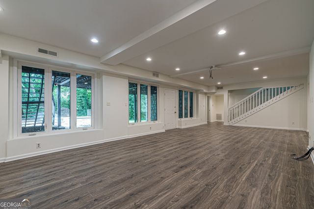4523 Runnemede Road NW, Atlanta, GA 30327