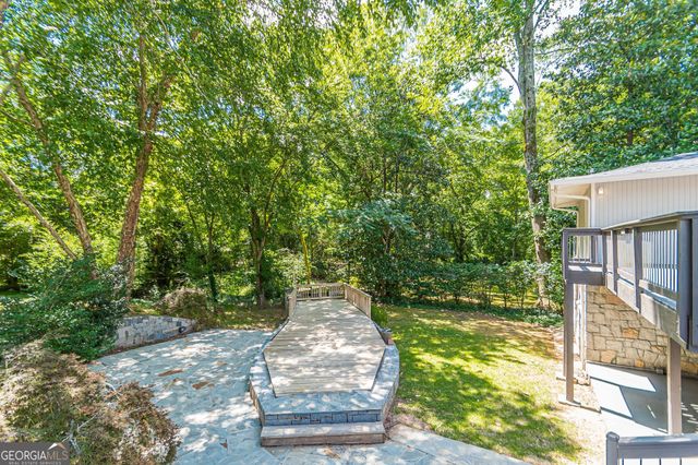 4523 Runnemede Road NW, Atlanta, GA 30327