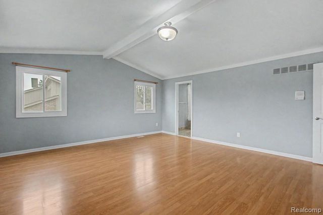 5394 Pond Bluff Drive, West Bloomfield, MI 48323