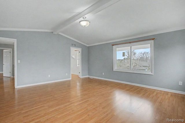 5394 Pond Bluff Drive, West Bloomfield, MI 48323