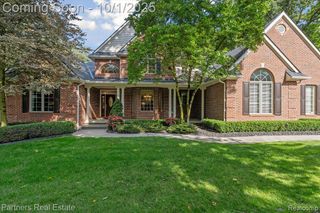 8044 Alta Vista Drive, Pinckney, MI 48169