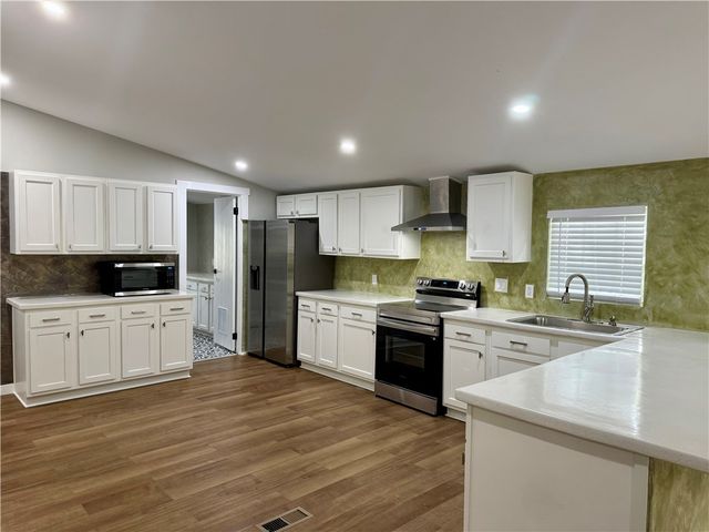 199 Keith Drive, Brunswick, GA 31523