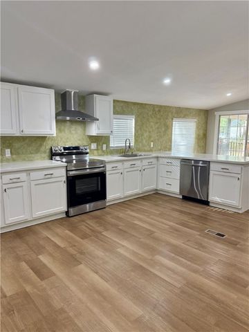 199 Keith Drive, Brunswick, GA 31523