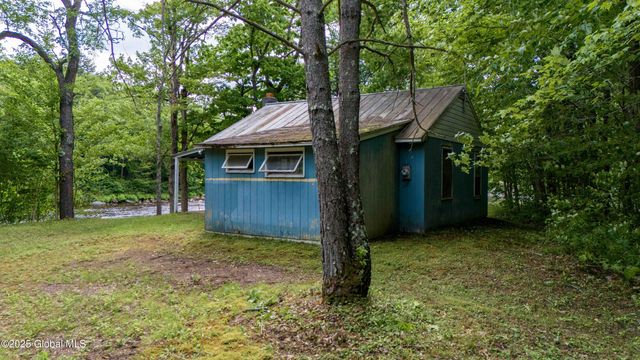 181 Hernandez Road, Wells, NY 12190