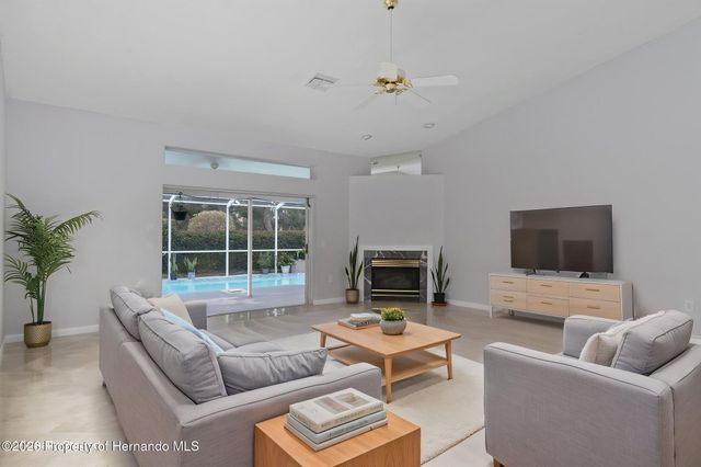 9151 Rhett Lane, Weeki Wachee, FL 34613