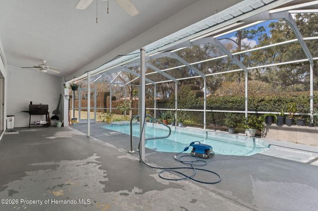 9151 Rhett Lane, Weeki Wachee, FL 34613