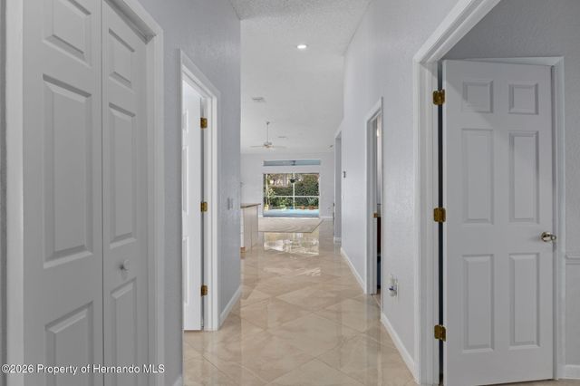 9151 Rhett Lane, Weeki Wachee, FL 34613