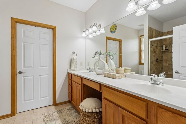 8832 Kingman Drive, West Des Moines, IA 50266