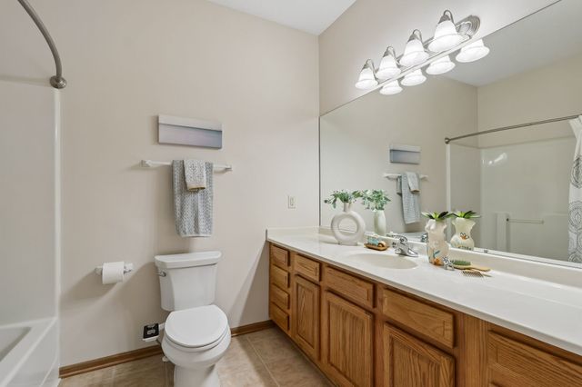 8832 Kingman Drive, West Des Moines, IA 50266