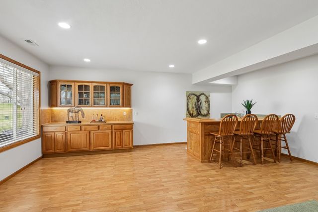 8832 Kingman Drive, West Des Moines, IA 50266