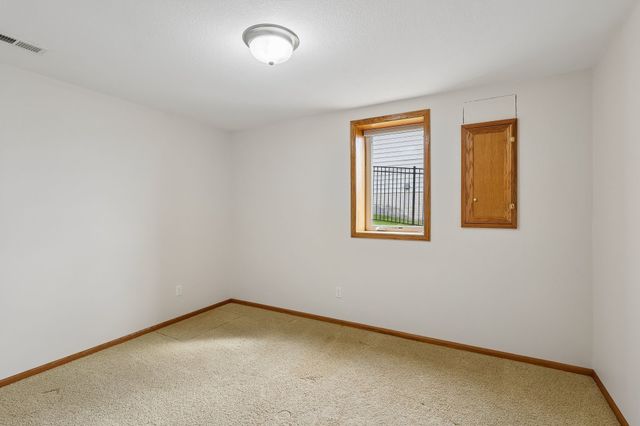 8832 Kingman Drive, West Des Moines, IA 50266